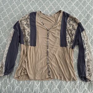 Buckle Gimmicks Floral Patchwork Long Sleeve Top